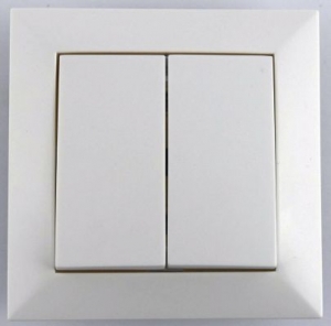 Ramka jednokrotna plastikowa biała Seria Corner
